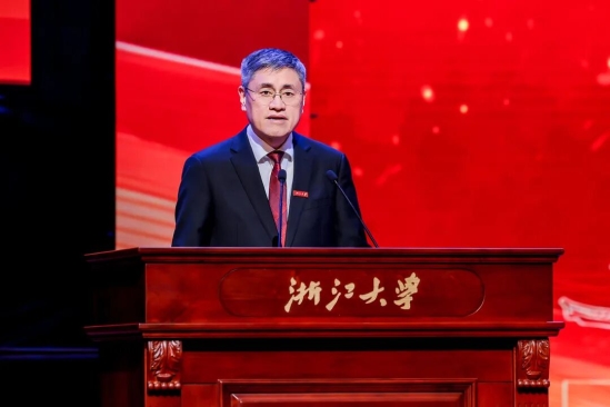 聚力教育公益 党彦宝携燕宝奖学金助力浙大英才成长